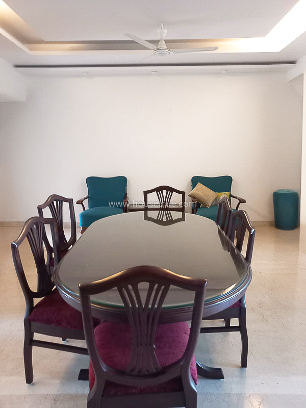 4 BHK Flat For Rent in Defence Colony