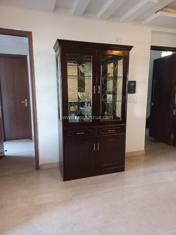 4 BHK Flat For Rent in Defence Colony