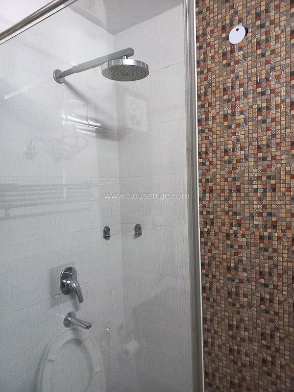 4 BHK Flat For Rent in Defence Colony