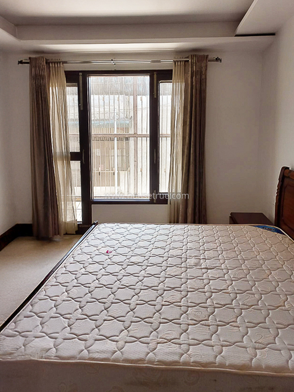 4 BHK Flat For Rent in Defence Colony