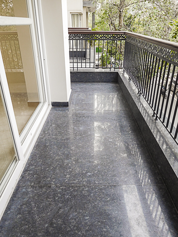 3 BHK Flat For Rent in Defence Colony