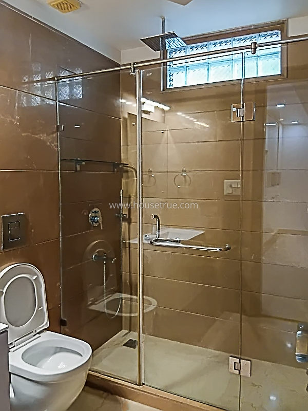 4 BHK Flat For Rent in Defence Colony