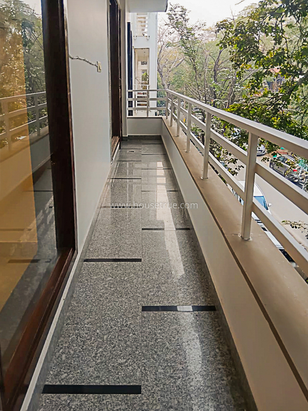 4 BHK Flat For Rent in Defence Colony