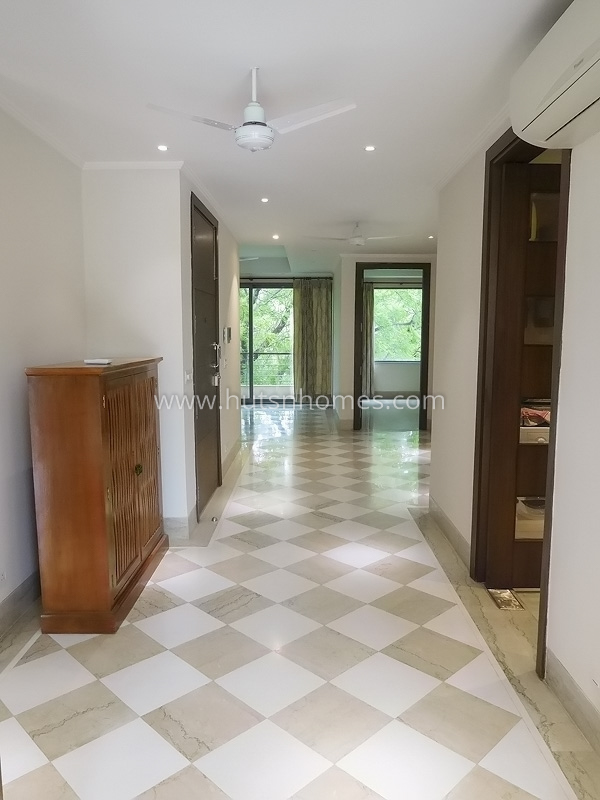 3 BHK Flat For Rent in Defence Colony