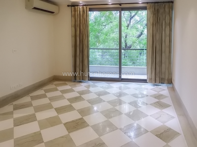 3 BHK Flat For Rent in Defence Colony