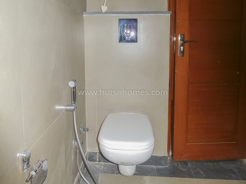 4 BHK Flat For Rent in Anand Niketan