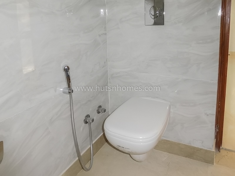 4 BHK Flat For Rent in Anand Niketan