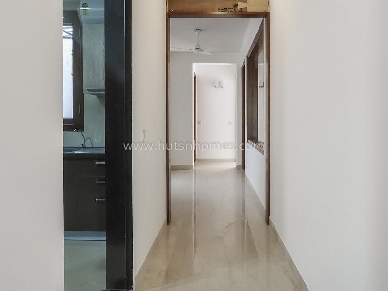 4 BHK Flat For Rent in Anand Niketan