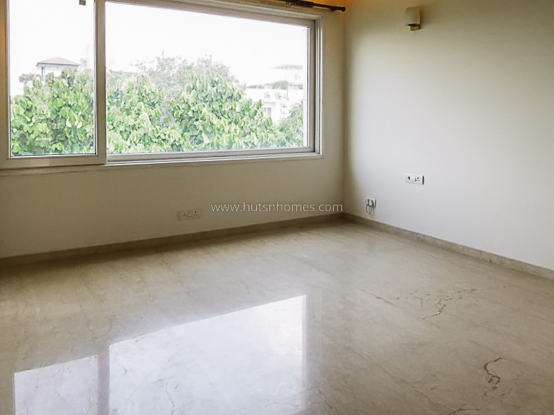 3 BHK Builder Floor For Rent in Defence Colony