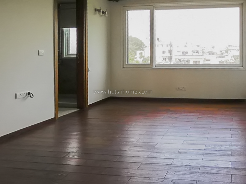3 BHK Builder Floor For Rent in Defence Colony