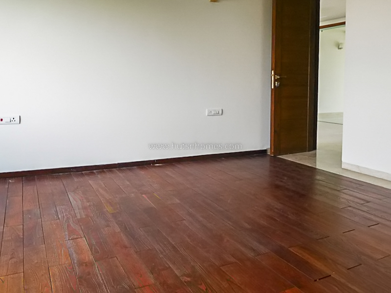 3 BHK Builder Floor For Rent in Defence Colony
