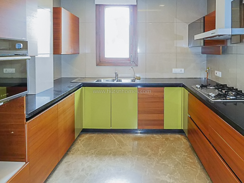 3 BHK Builder Floor For Rent in Defence Colony