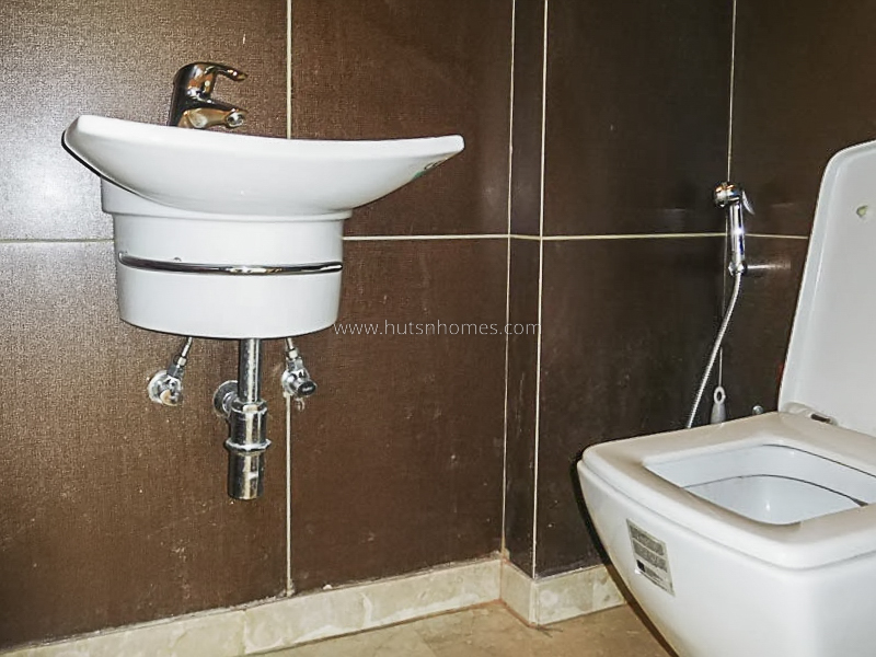 3 BHK Builder Floor For Rent in Defence Colony