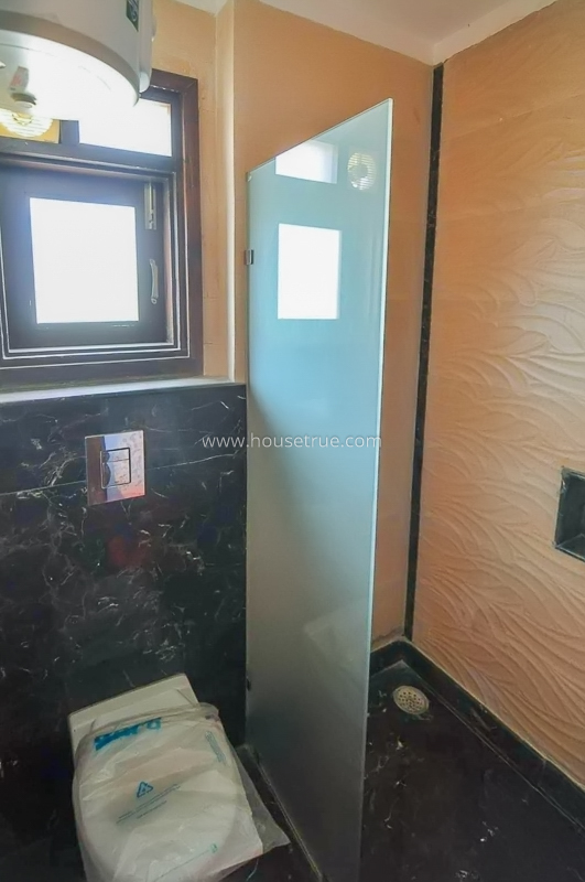 3 BHK Builder Floor For Rent in Jangpura Extension