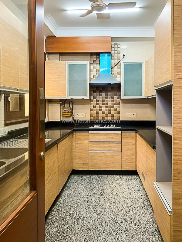 3 BHK Builder Floor For Rent in Pamposh Enclave