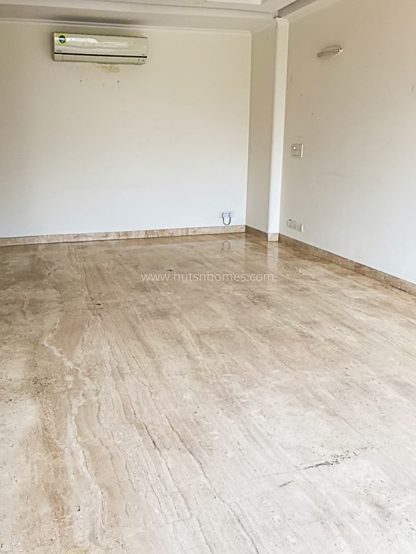 3 BHK Builder Floor For Rent in Pamposh Enclave