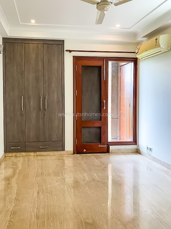 3 BHK Builder Floor For Rent in Pamposh Enclave