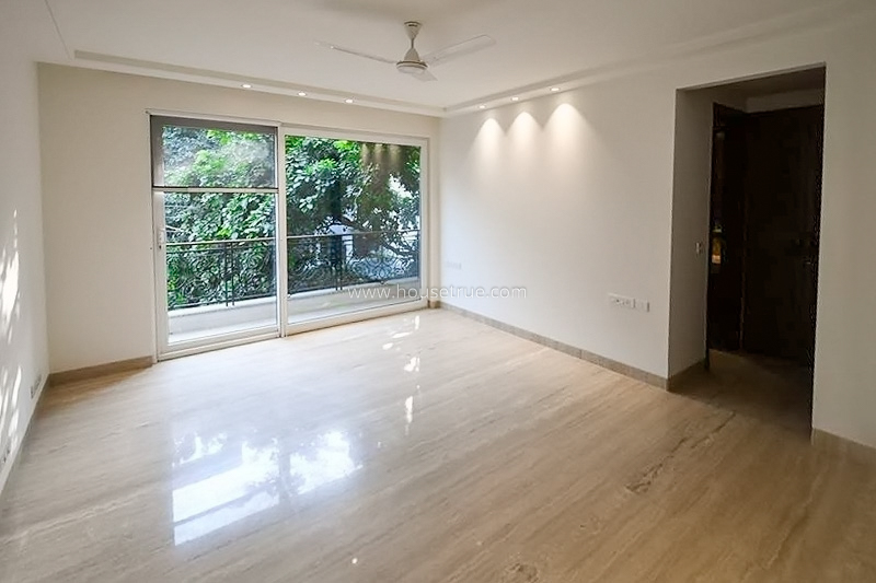 4 BHK Flat For Rent in Defence Colony