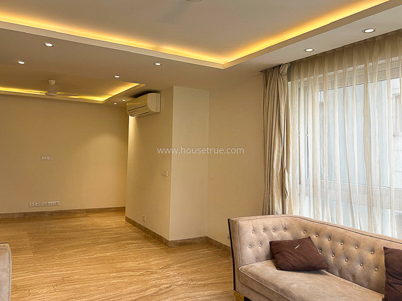 4 BHK Flat For Rent in Defence Colony