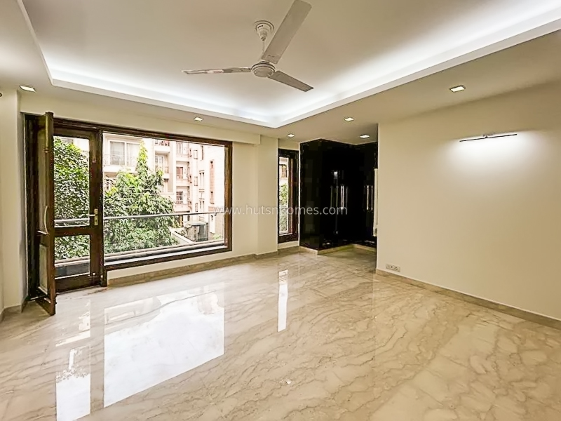 3 BHK Flat For Rent in Defence Colony