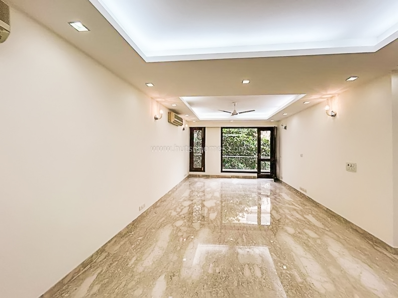 3 BHK Flat For Rent in Defence Colony