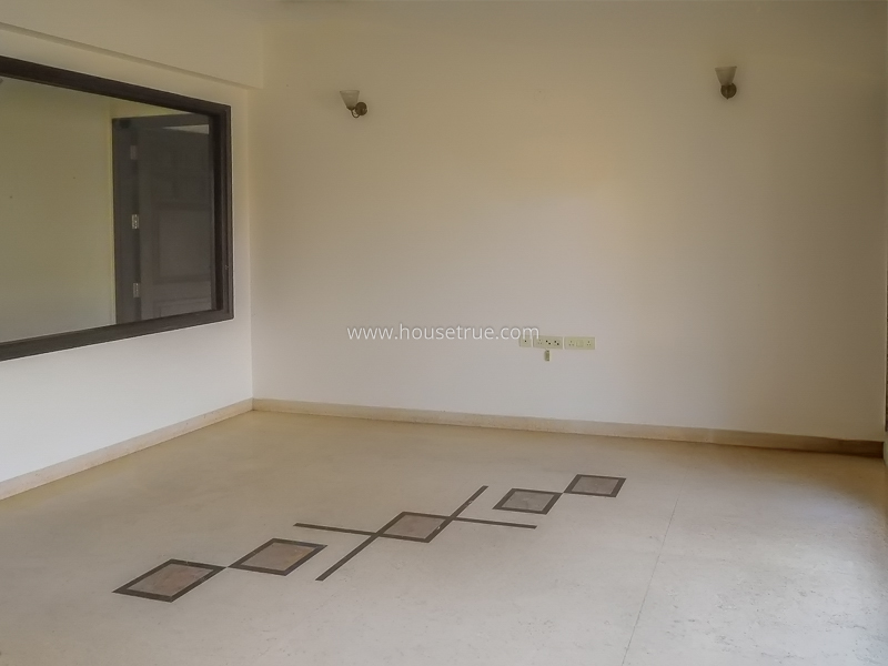3 BHK Flat For Rent in Jangpura