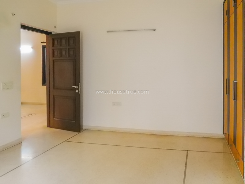 3 BHK Flat For Rent in Jangpura