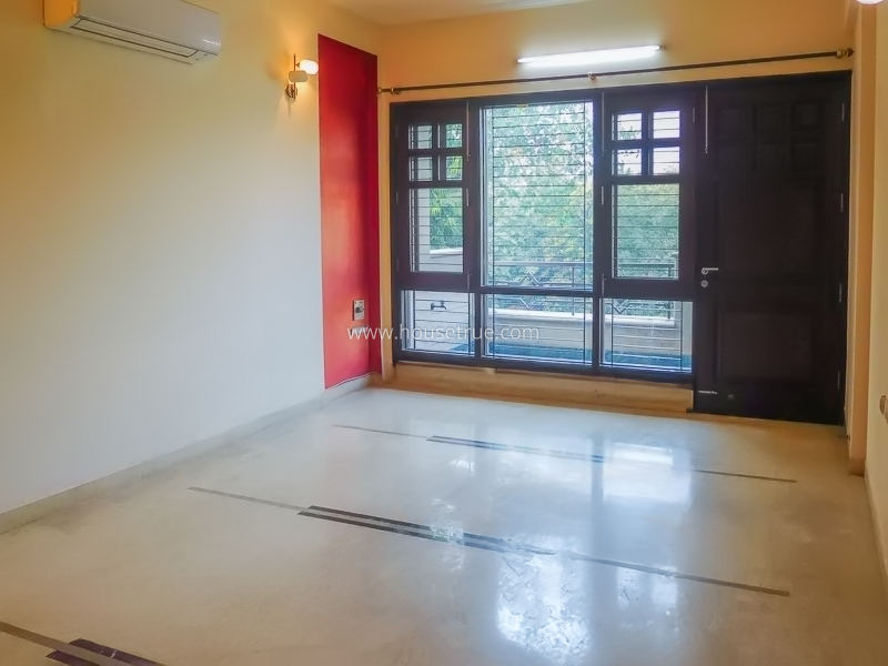 3 BHK Flat For Rent in Jangpura