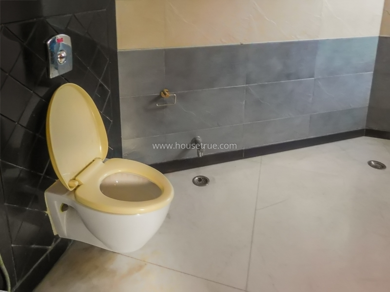 3 BHK Flat For Rent in Jangpura