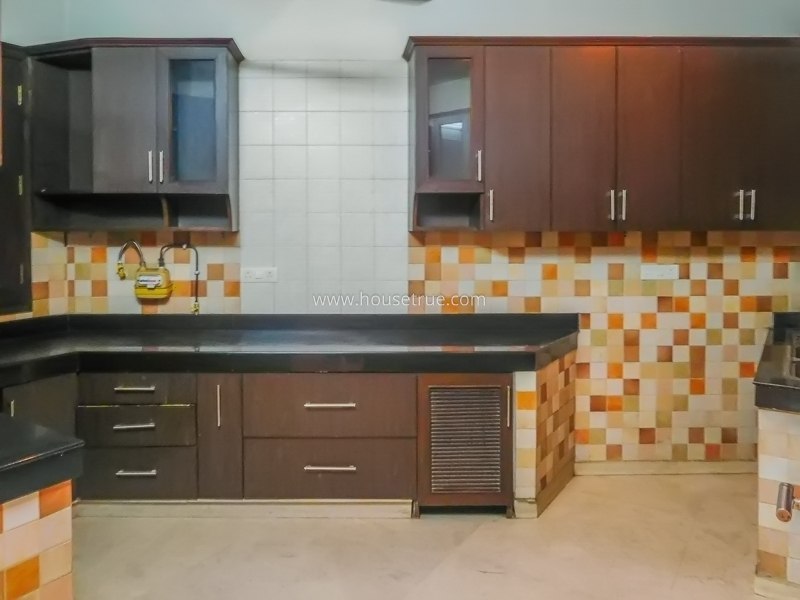 3 BHK Flat For Rent in Jangpura