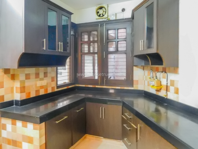 3 BHK Flat For Rent in Jangpura