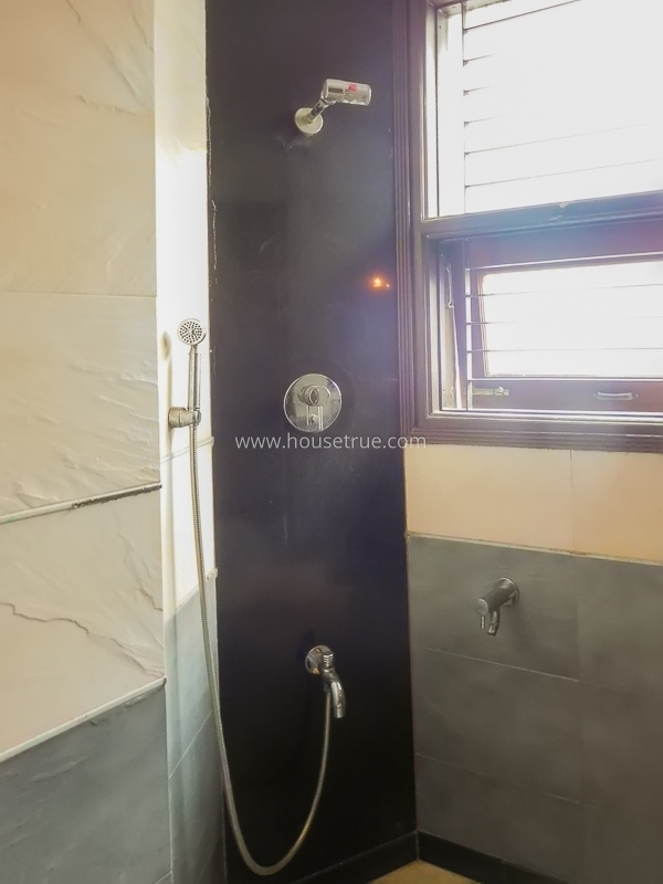 3 BHK Flat For Rent in Jangpura