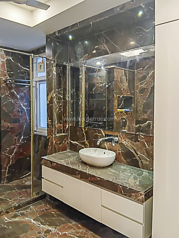 3 BHK Builder Floor For Rent in Defence Colony