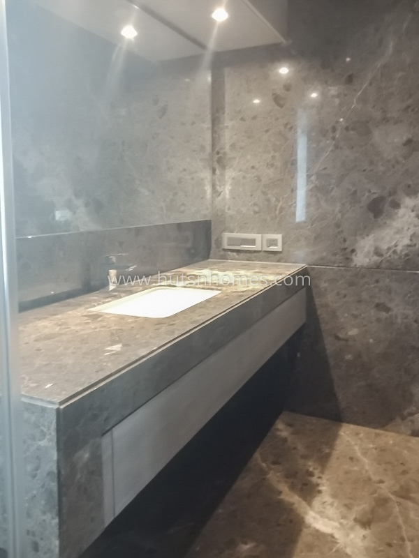 3 BHK Flat For Rent in Vasant Vihar