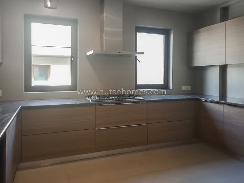 3 BHK Flat For Rent in Vasant Vihar