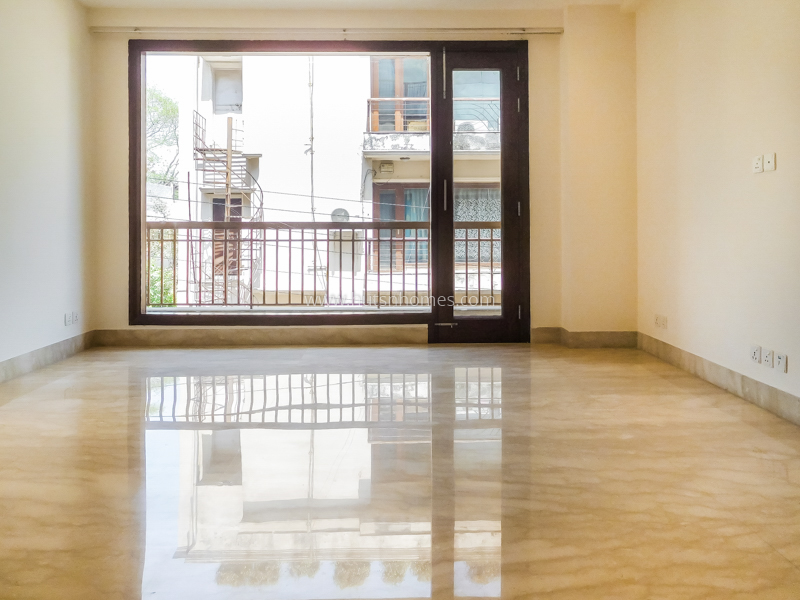 4 BHK Flat For Rent in Vasant Vihar