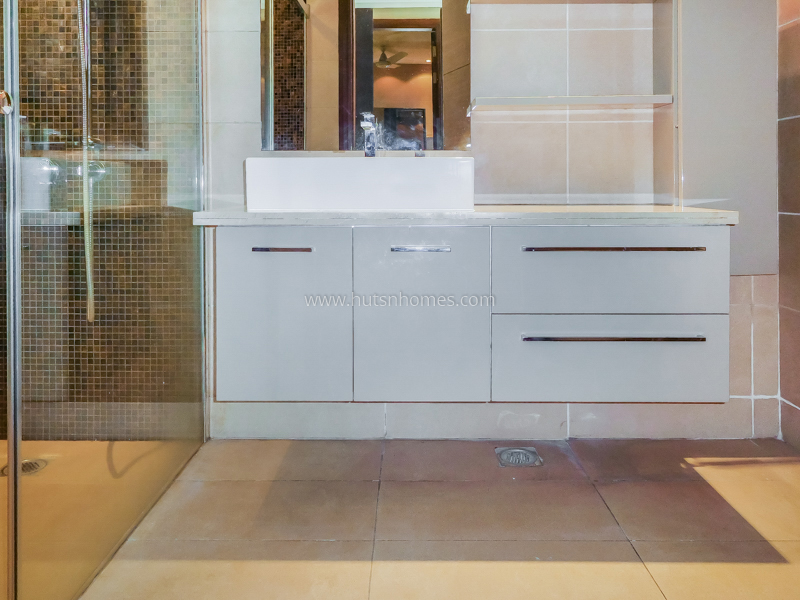 4 BHK Flat For Rent in Vasant Vihar