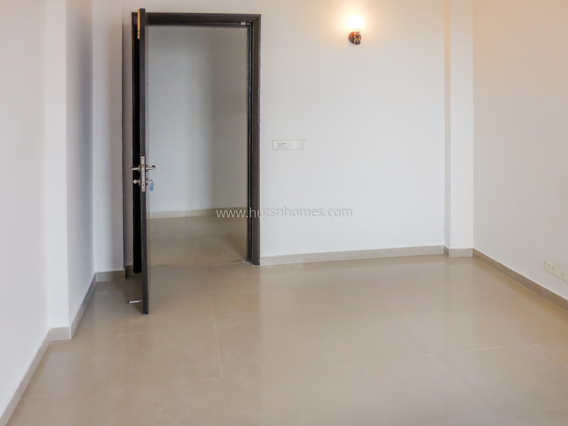 3 BHK Condo For Rent in Golf Course Road