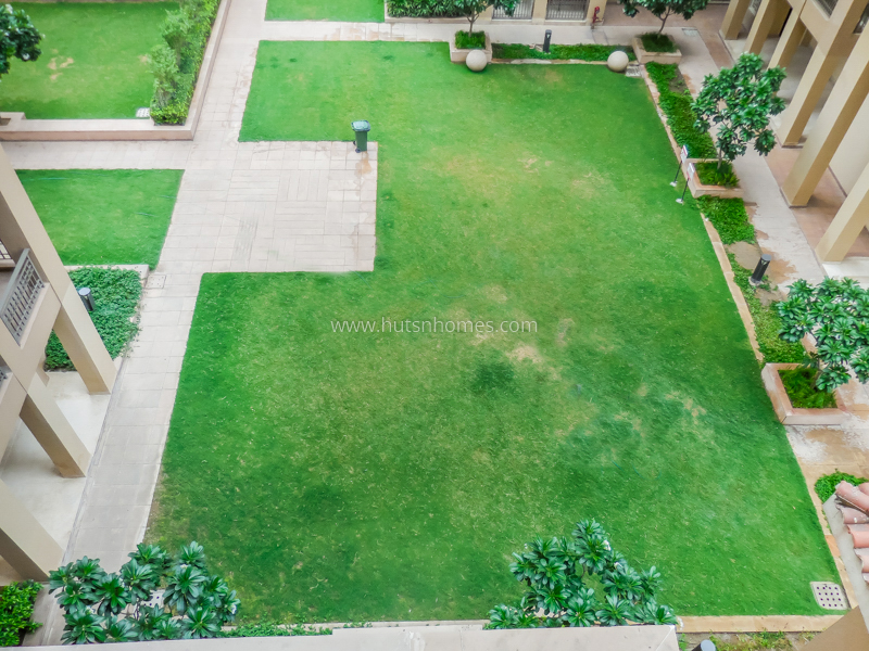 3 BHK Condo For Rent in Golf Course Road