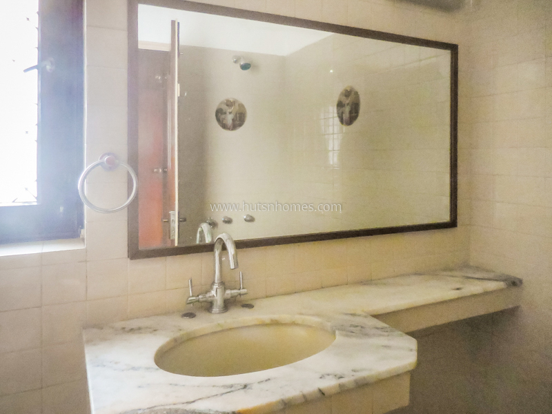4 BHK House For Rent in Greater Kailash Part 2