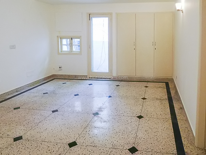 4 BHK Flat For Rent in Greater Kailash Part 1