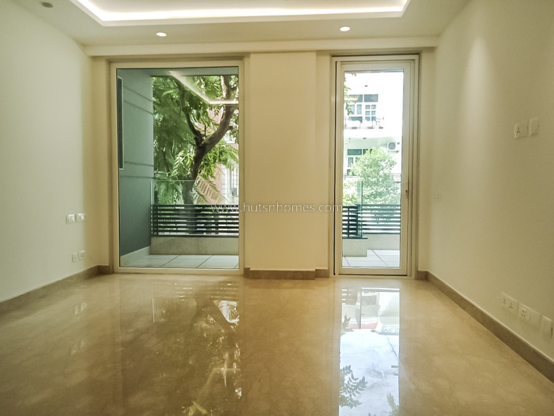 4 BHK Flat For Rent in Vasant Vihar