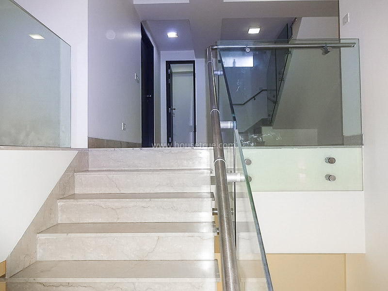 4 BHK Duplex For Rent in Vasant Vihar