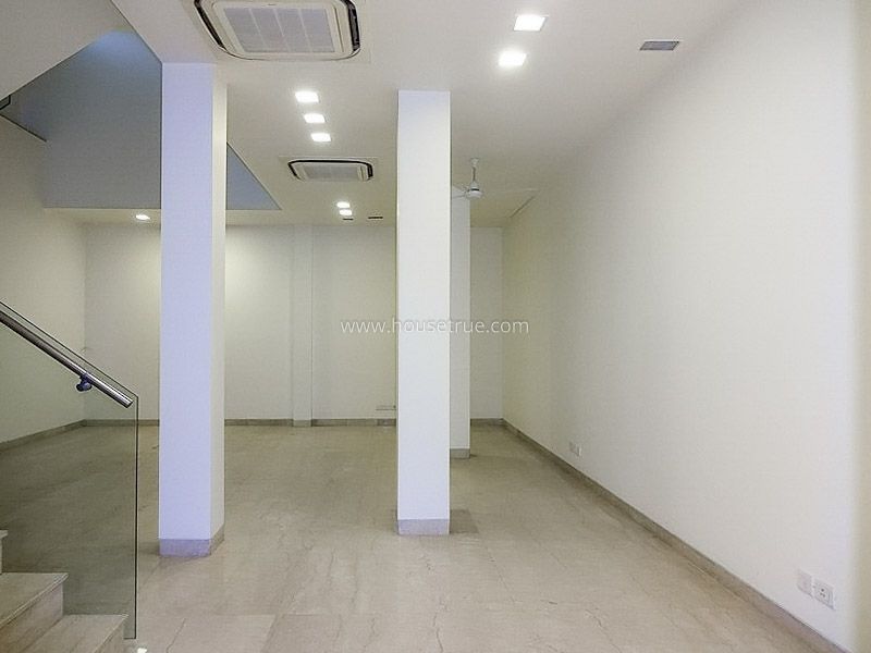 4 BHK Duplex For Rent in Vasant Vihar