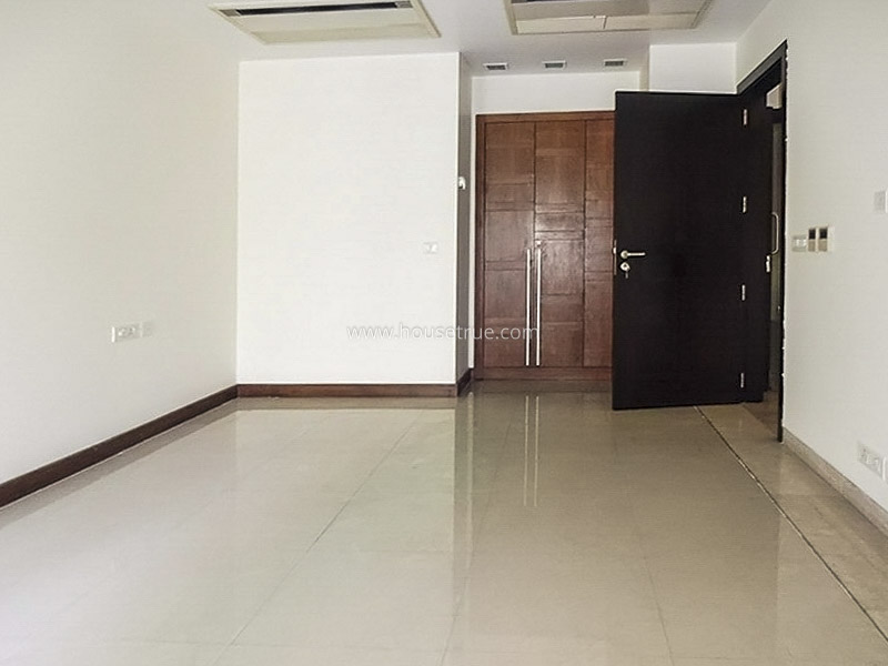 4 BHK Duplex For Rent in Vasant Vihar