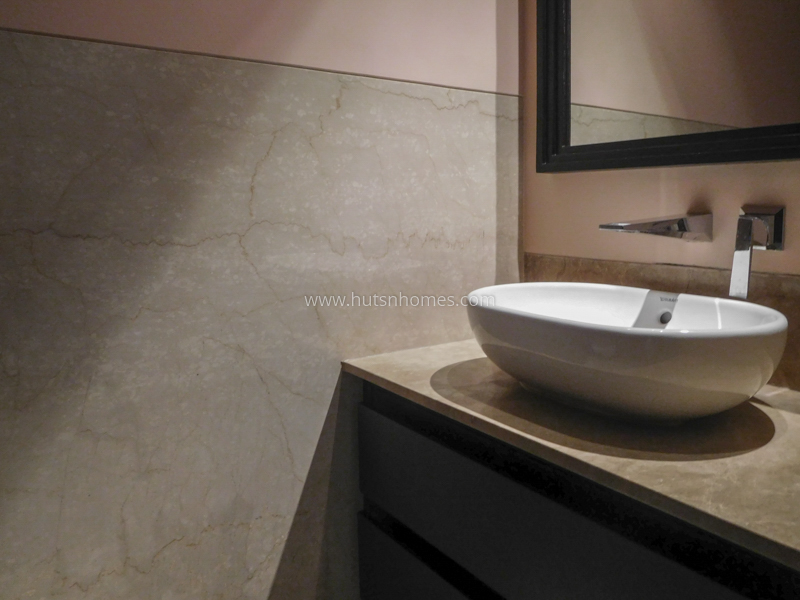 4 BHK Flat For Rent in Vasant Vihar