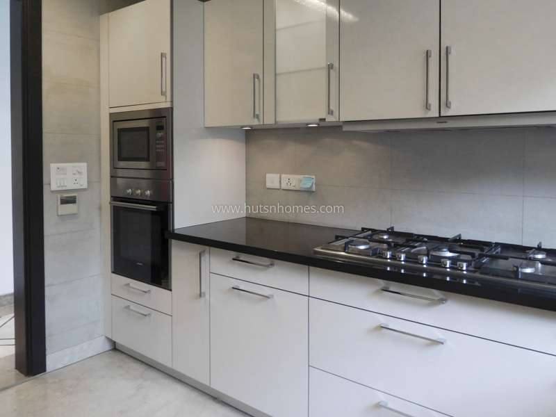 4 BHK Flat For Rent in Vasant Vihar