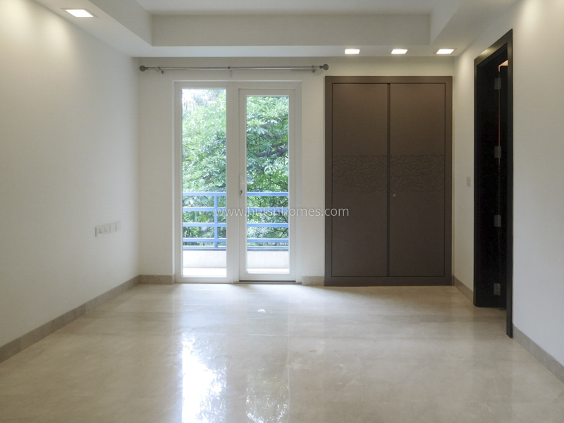 4 BHK Flat For Rent in Vasant Vihar
