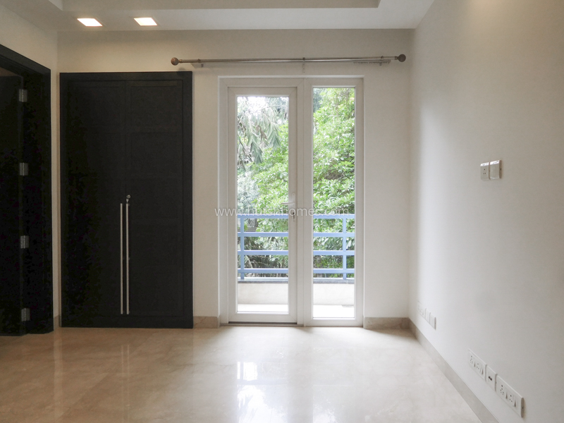 4 BHK Flat For Rent in Vasant Vihar