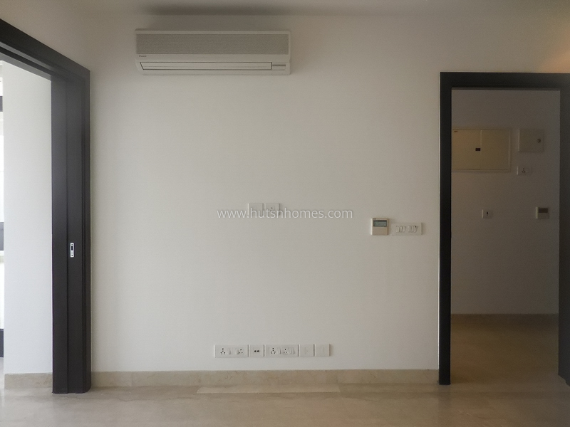 4 BHK Flat For Rent in Vasant Vihar